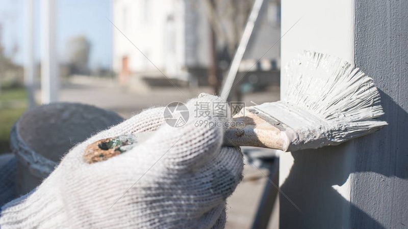 环氧地坪漆：揭秘厂家直销报价背后的真相